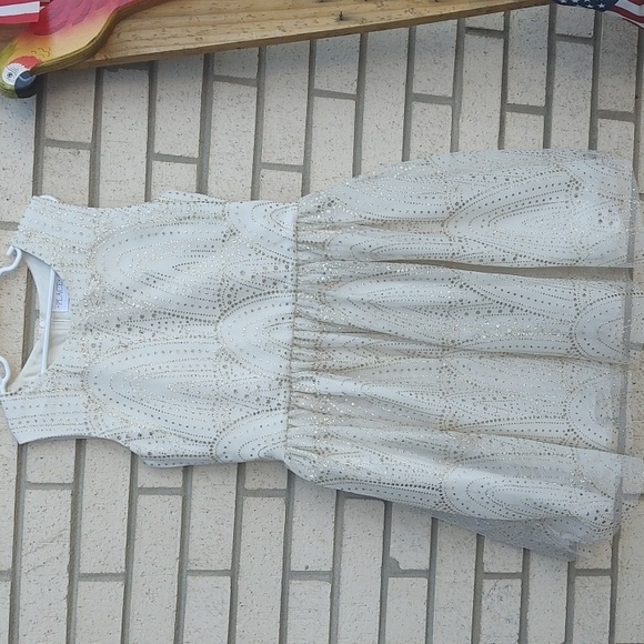 PLACE Dress - Picture 2 of 13